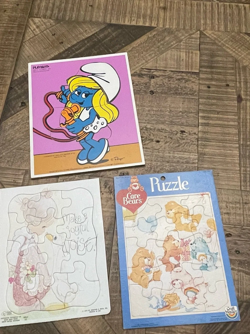 vintage tray puzzles featuring classic 1980s characters.